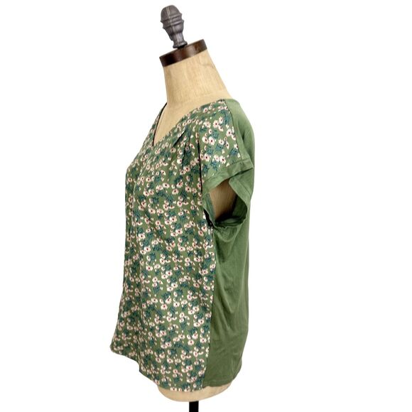 PAPERMOON Button Back Blouse  S V-Neck Sage Green Floral Daisy Print Top NWT B47 - Picture 5 of 6